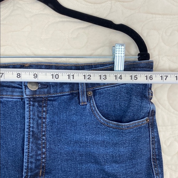 R Jeans The Vintage Blue 31Petite Mid Rise Straight Leg - Picture 5 of 9